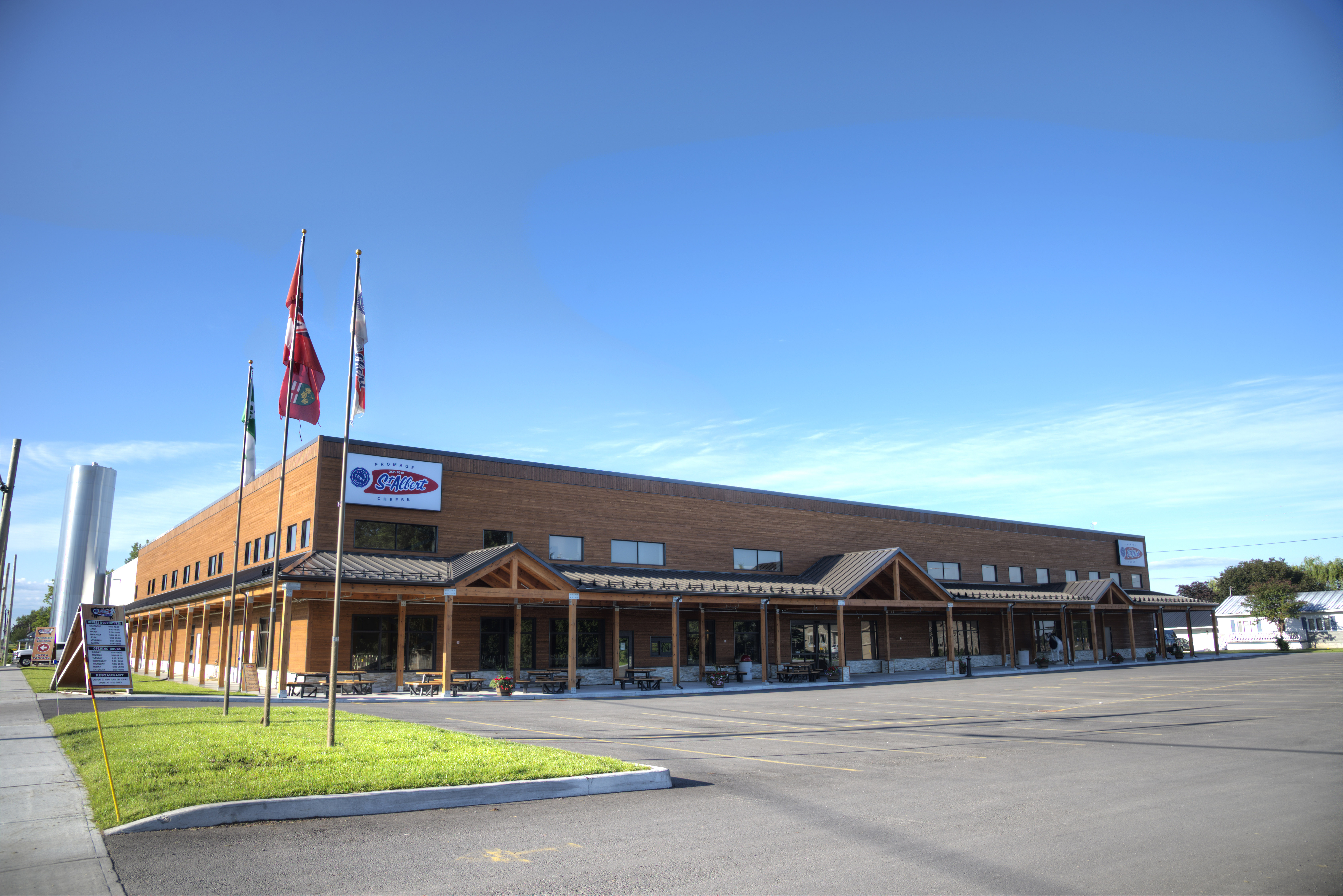 Image of the outside of St-Albert Cheese Co-operative