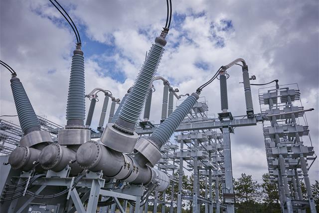 photo of a Hydro One Transmission Station