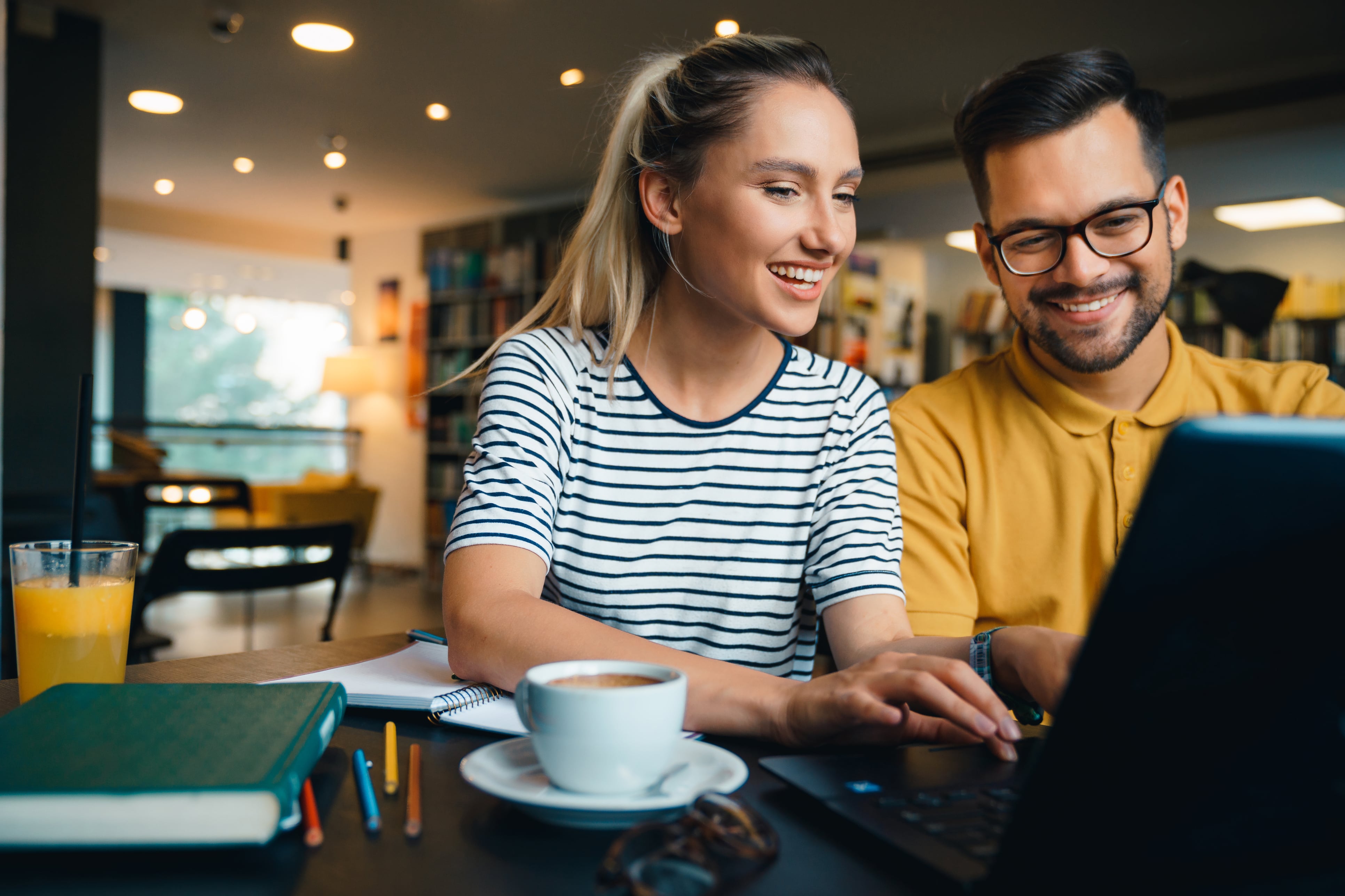 woman-using-laptop