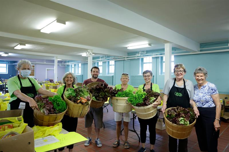 Photo of Gravenhurst Against Poverty volunteers