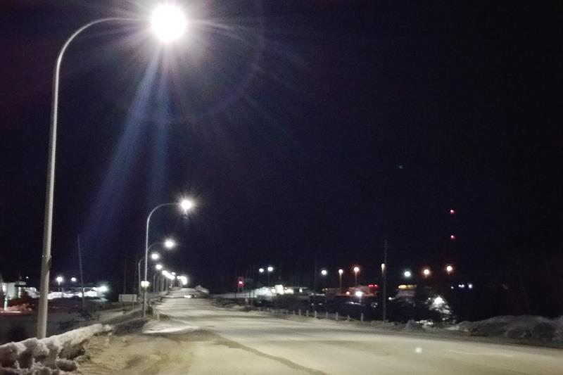 photo of streetlights in Dryden at night